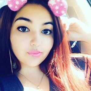 Meet your Posher, Amalia